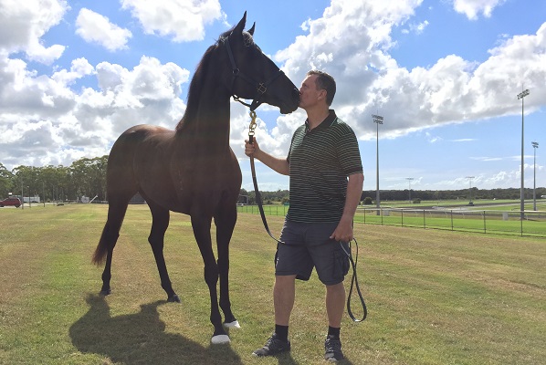 Yankee Rose with David Vandyke at the Sunshine Coast